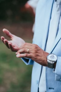 Quel métal précieux choisir pour une alliance pour homme