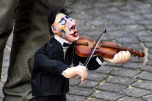musicien en marionnette