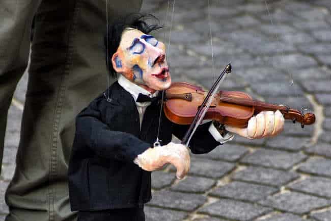 musicien en marionnette